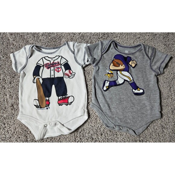 Baby Bodysuit 2 set Minnesota NFL Vikings MLB Twins body onesie snap 0-3 months - Picture 1 of 4